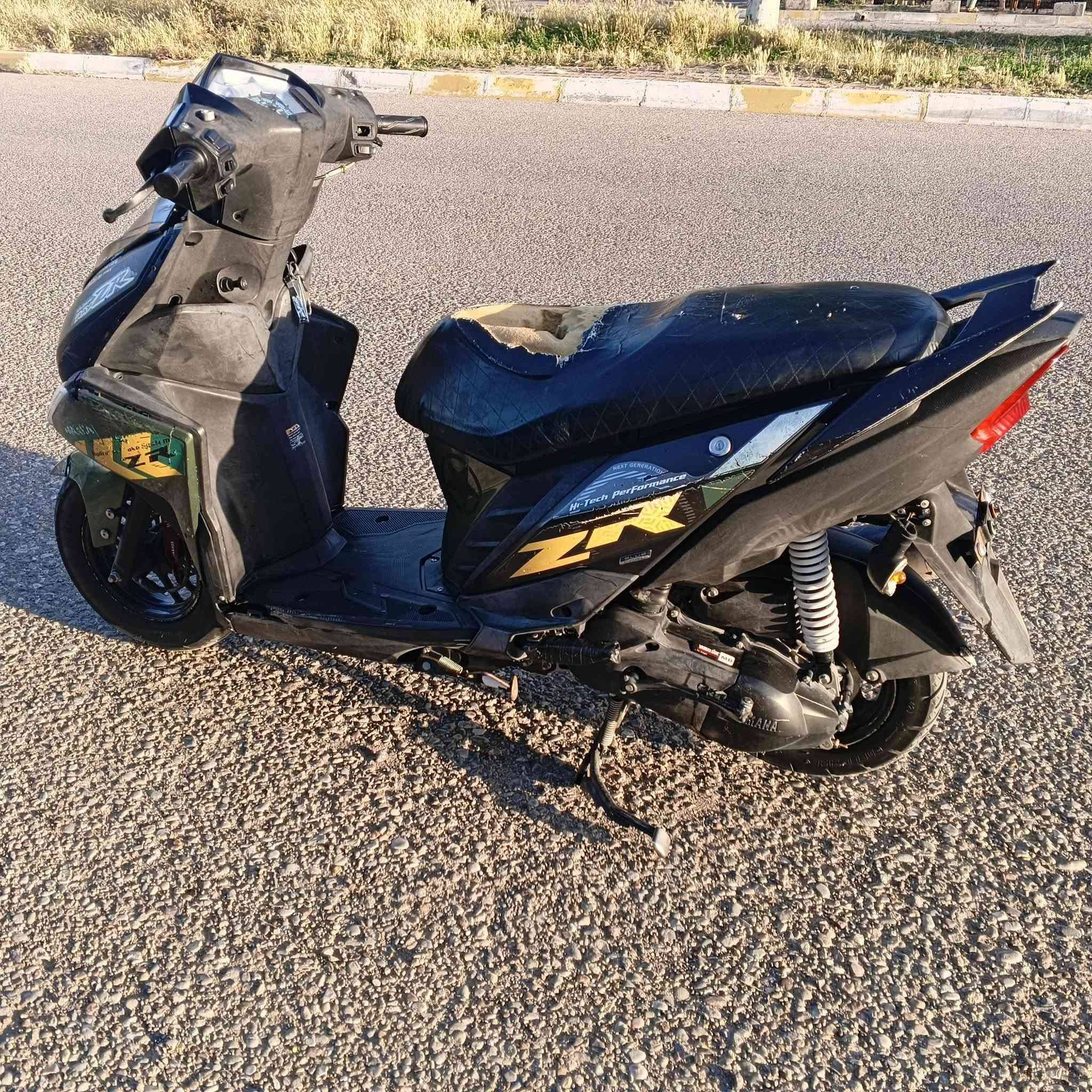 دراجه ماكس zR للبيع
محرك ياباني 125c
نضافه فول سرعه 120 
ضرر بس كفرات تعبانه مال صدر


**إذا كنت صاحب هذا الإعلان وتريد حذفه لأي سبب، رجاءا أرسل رسالة إلى الدعم الفني**