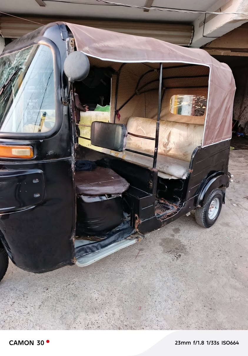 تكتك 17 وراق سنساخ معمره دوس بدون صبغ بلاديه مكينه نضيفه
السعر 2500 بغداد قرب صيطره الشعب


**إذا كنت صاحب هذا الإعلان وتريد حذفه لأي سبب، رجاءا أرسل رسالة إلى الدعم الفني**