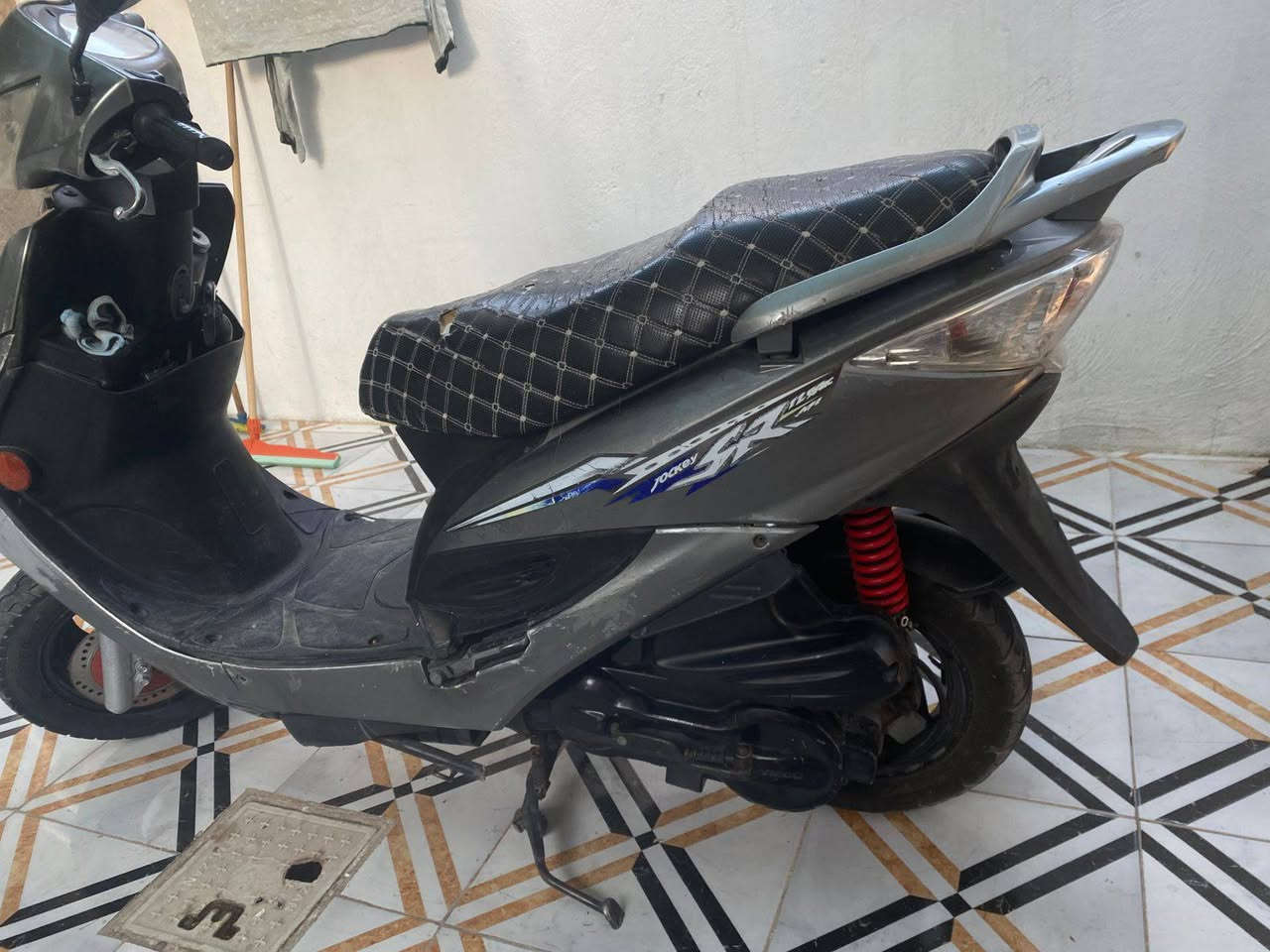 دراجة كاملةة مابيها نقص محرك ما مفتوح كهربائيات كله شغال ياباني سعرها ٤٠٠ قفل واذا امراوس اب دراجه ماكس عدله نظيفه دراجةة ابلاديه


**إذا كنت صاحب هذا الإعلان وتريد حذفه لأي سبب، رجاءا أرسل رسالة إلى الدعم الفني**