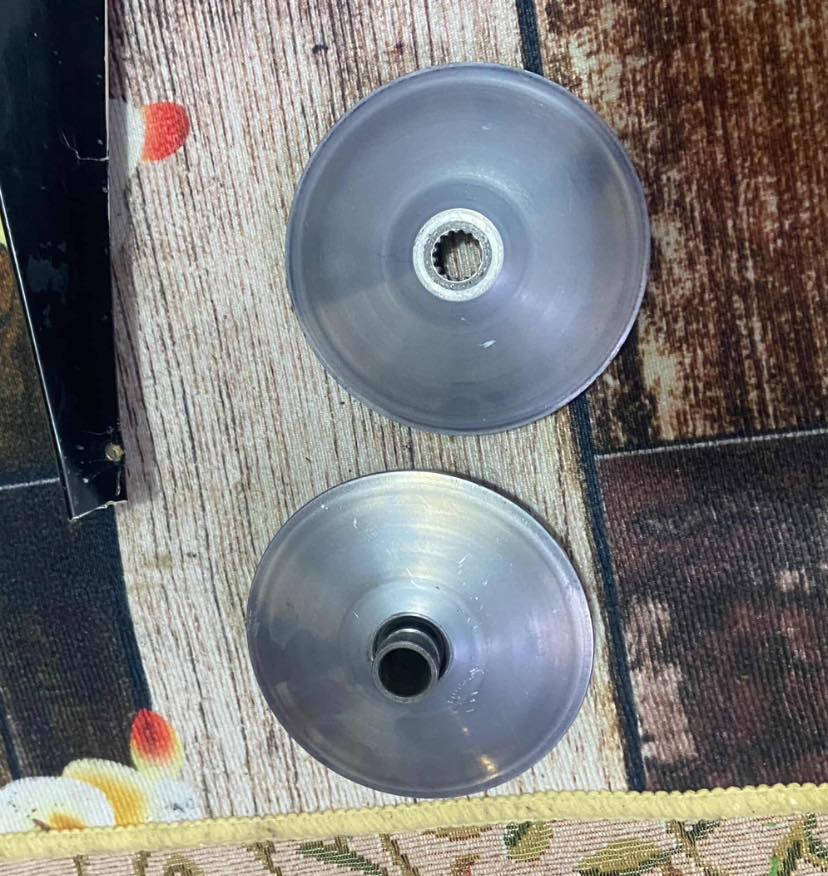 كلجات سكنس - سعرهن مناسب
كلج خلفي رياضي طاسه بلادية 
وكلج امامي بلادي 
نضيف كلش كلش بلادي مو تجاري 
مكاني الشعب شارع صحه
***********
