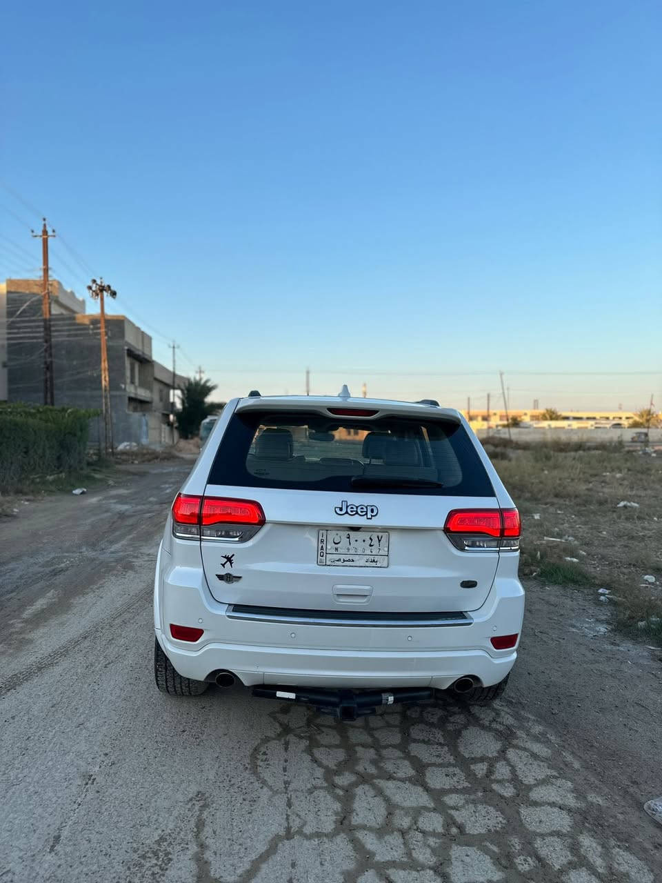 نوع السيارة والموديل:جيب شيروكي اوفرلاند17
الوارد:امريكي
الحادث:جاملغات امامي وباب الصدر ول ورا كلير
الصبغ:جاملغين امامي وبنيد 
الدواخل:بدون
الايرباك:دركه ودشبول 
الممش:1450كيلو
حجم المحرك:6/3600 تو ويل
المكان+المنطقة:بغداد تاجي سبع البور
سعر مناسب:190 وبيه شي بسيط
رقم الهاتف:***********
جميع المواصفات:فول عدا الجكات 
ملاحظات إضافية ( السياره كله كامل ادامه عل اخر حبايه ):
