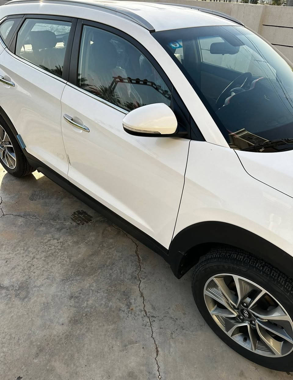 توسان 2018 خليجي للبيع
موصفات عادية الكاصد

مرايات شفط

تبريد قطعتين

كامرة بالمراية

3 انظمة  قيادة ايكو وعادي وسبورت

تحكم بالستيرن

حساس خلفي

داخل صاج

 

محرك 2000 

سيارة حيل نضيفة مكفولة كفاله عامه 

السعر 178 بيها مجال قليل

المكان ابوغريب 

التواصل 

***********
