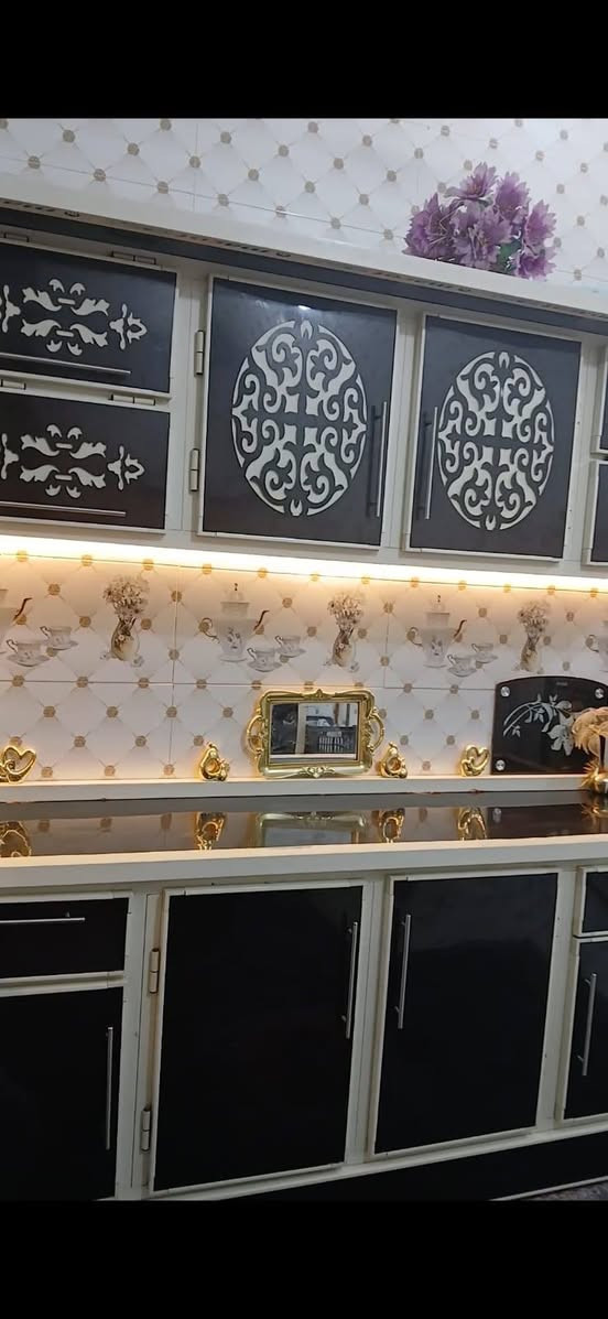 كاونتر للبيع سعر 450 وبي مجال الاتصال، ***********
