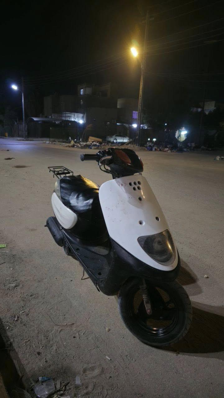 السلام عليكم دراجه منغولي للبيع دراجه نضيفه وحلوه كلها شغاله نهضه ومعدل خير من الله المكان الناصريه سومر السعر 250 الرقم واتساب فقط ،، ***********
