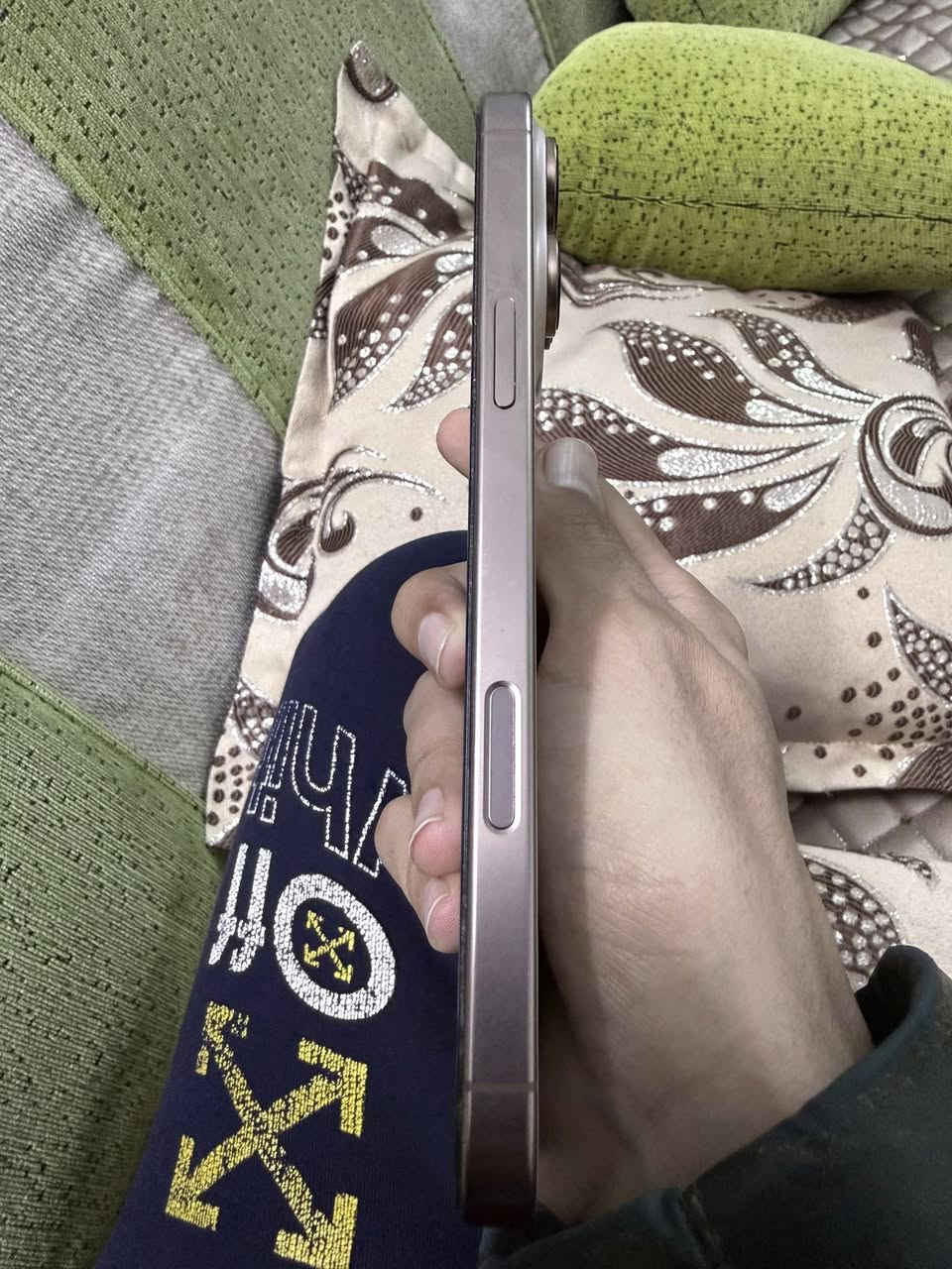 سلام عليكم
iphone 16 pro max 256G
جهاز نظيف شخط مابي وكدامكم البطاريه بعدها 100 مستعمل 6 اشهر ، تك سيم
سعره 1,350,000 قفل
***********
