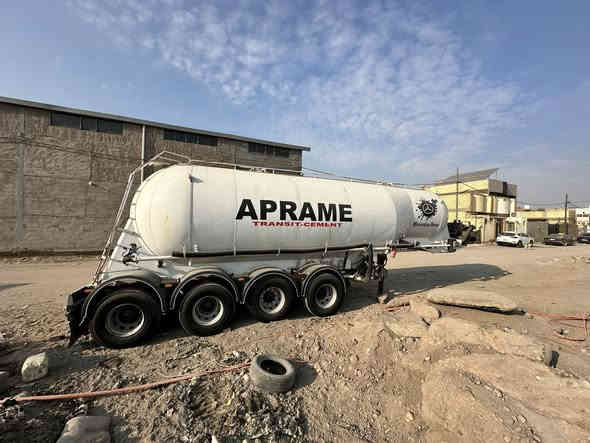 سلام عليكم سايلو اسويدي اربع دناكير مطول اثنين سبرنك دنكير ١٦وثنين جوبلس ١٤  السعر ١٧٥ وبي مجال الاتصال الشراي***********
