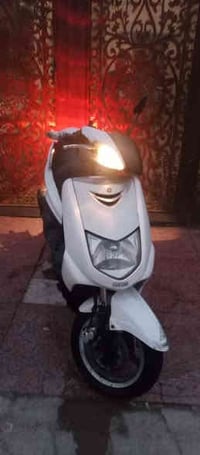 سكنس للبيع تجفيت جديد تاير جديد كابريتر جديد باتري جديد. للبيع مكان حي...