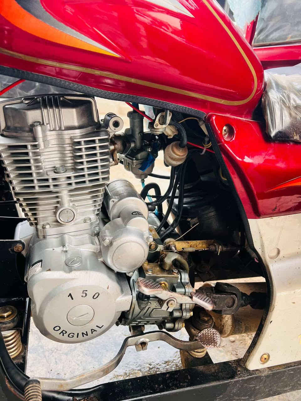 ستوتة للبيع مكينة شرط شاصي شرط كهربائيات شرط كلهة شرط ستوتة نضيفة سبير شرط ما نازل جك رفع ما نازل السعر 1600 وبيها مجال للطيبين وين تريد اجيك للاستفسار ***********
