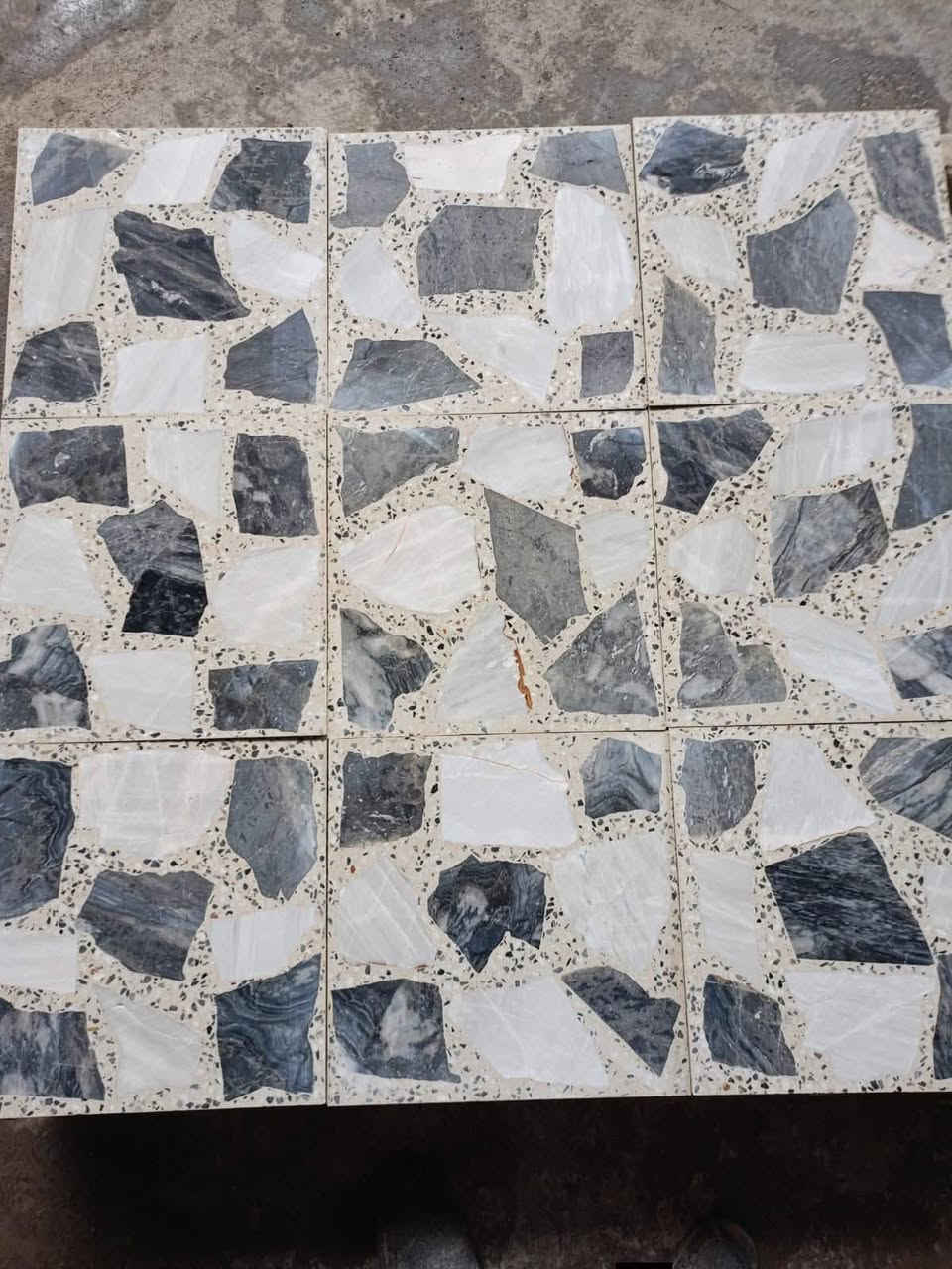 كاشي عراقي شغل النجف شغل درجه اولى عالي الجوده ضمان الجوده سمنت ابيض واسود درجه اولى شرط ضمان حي الحرفين خلف البانزين اي ستفسار خاص او وتساب *********** النجف, العراق
