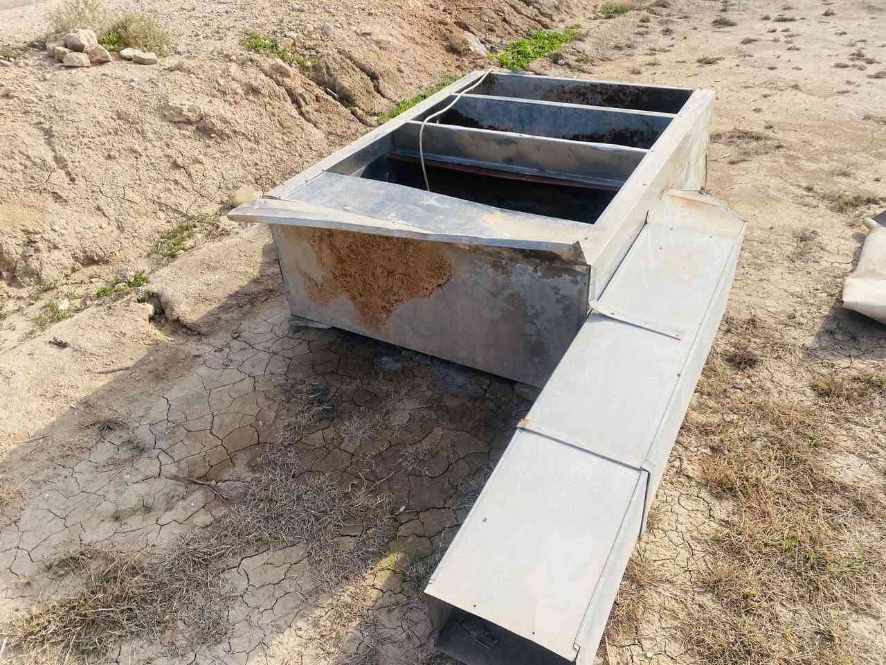 اغراض مطعم للبيع بيها النضيف وبيها الي يحتاج صيانة الشراي يتصل ويدلل بس البياع شراي ويكسر بيهن لا يتواصل ***********
