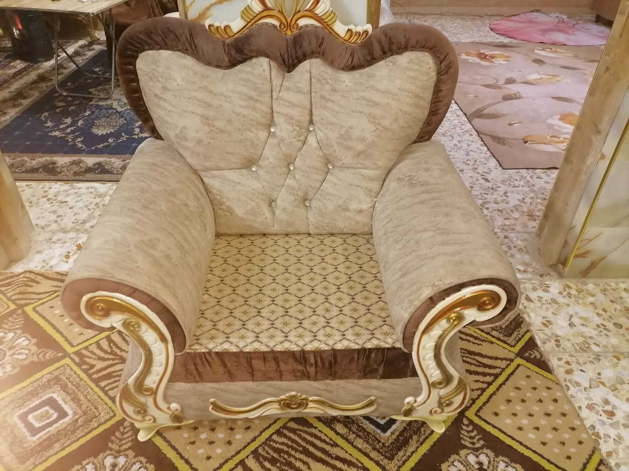 السلام عليكم ورحمة الله
من رخصت الادمن
تخمين نضيفات جدا ١٠ مقاعد للبيع سعر التخم الواحد ٣٥٠ للتواصل ***********
