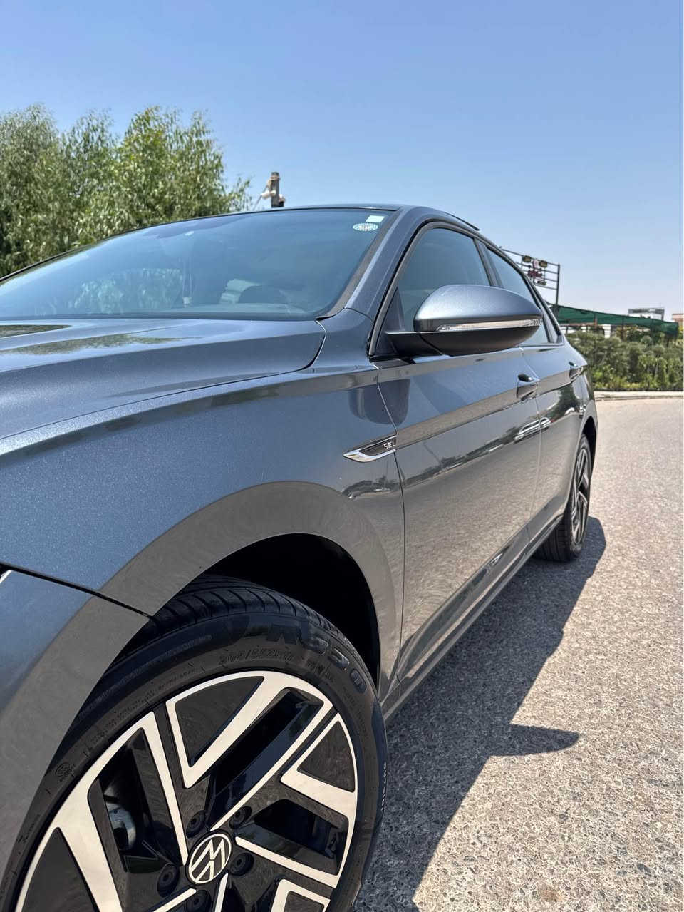 ‏Volkswagen Jetta SEL premium
2023
فول فول مواصفات قەپات
پێشو پشت کەپس 
کوشن خەزن 
کوشن گەرم 
گێچ دیجیتال 
ناو ٧ رەنگ 
پانۆراما
زۆر مواصفاتی ترر….
(رادێتە و بوابە و  پێش کەپس بیلادیە)
صبوغ ( بۆنیت ) 
ايرباگ(توکمە+سوكان+دشبول)بە شەرتی فەحس بلادیە

‏43,000mi رۆشتوە 

‏‎عربی: JETTA SEL 2023
‏‎فول فول مواصفات 
ضرر( بونيت بدون دواخل )
ايرباگ(تكمة+سوكان+دشبول)بشرط فحص بلادي

سعر 169$ مەجالێکی كەم
‏***********   whats App- viber أربيل, العراق


**إذا كنت صاحب هذا الإعلان وتريد حذفه لأي سبب، رجاءا أرسل رسالة إلى الدعم الفني**