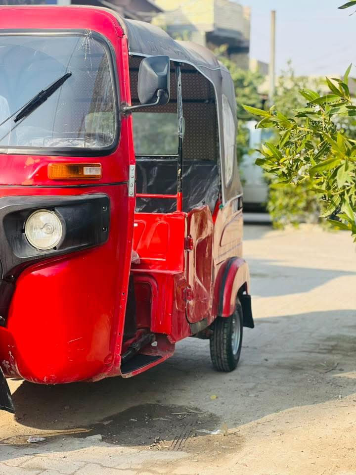 تكتك ٢٢ رقم كربلاء تحويل ثاني يوم مشروع وطني بسمي كفاله عامه ماعده ضربه بالصفحه مكاني بغداد المحموديه سعر ٨٢٥٠ وبيها مجال حگ الجيه ***********
اخوان لمعاجبه السعر الله يرزقه بالسعر لباله
