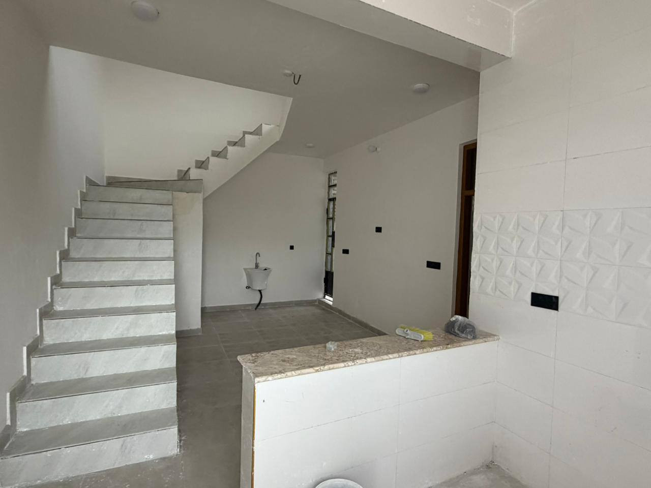 بيوت عدد 2في الموظفين الزراعه مساحه كل بيت 100متر مربع بناء طابوق درجه اولى للاستفسار 
***********
