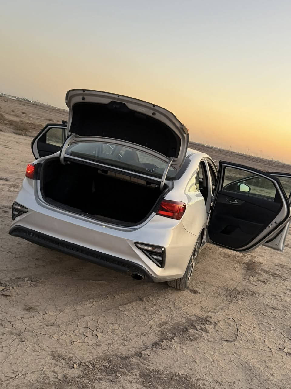 السلام عليكم. كيا فورتي 2020 رقم أربيل تحويل ثاني يوم نص فول حادث چاملغين سرقة السعر 140 وبيهـة مجال بسيط مكان السيارة كوت مركز المدينة. رقم الهـاتف. ***********
