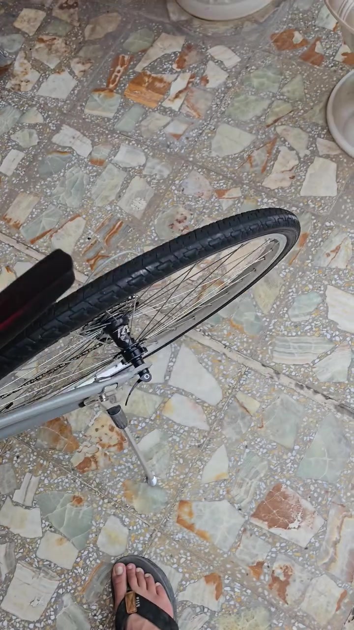 السلام عليكم بايسكلc700جاينت سوتو للبيع بطيخه تانك استعراضيه (عكرب وصينيه امامي شيمانو) بدون اي نقص السعر 220 قفل 🔓 
سرعه 1امامي 7خلفي


**إذا كنت صاحب هذا الإعلان وتريد حذفه لأي سبب، رجاءا أرسل رسالة إلى الدعم الفني**