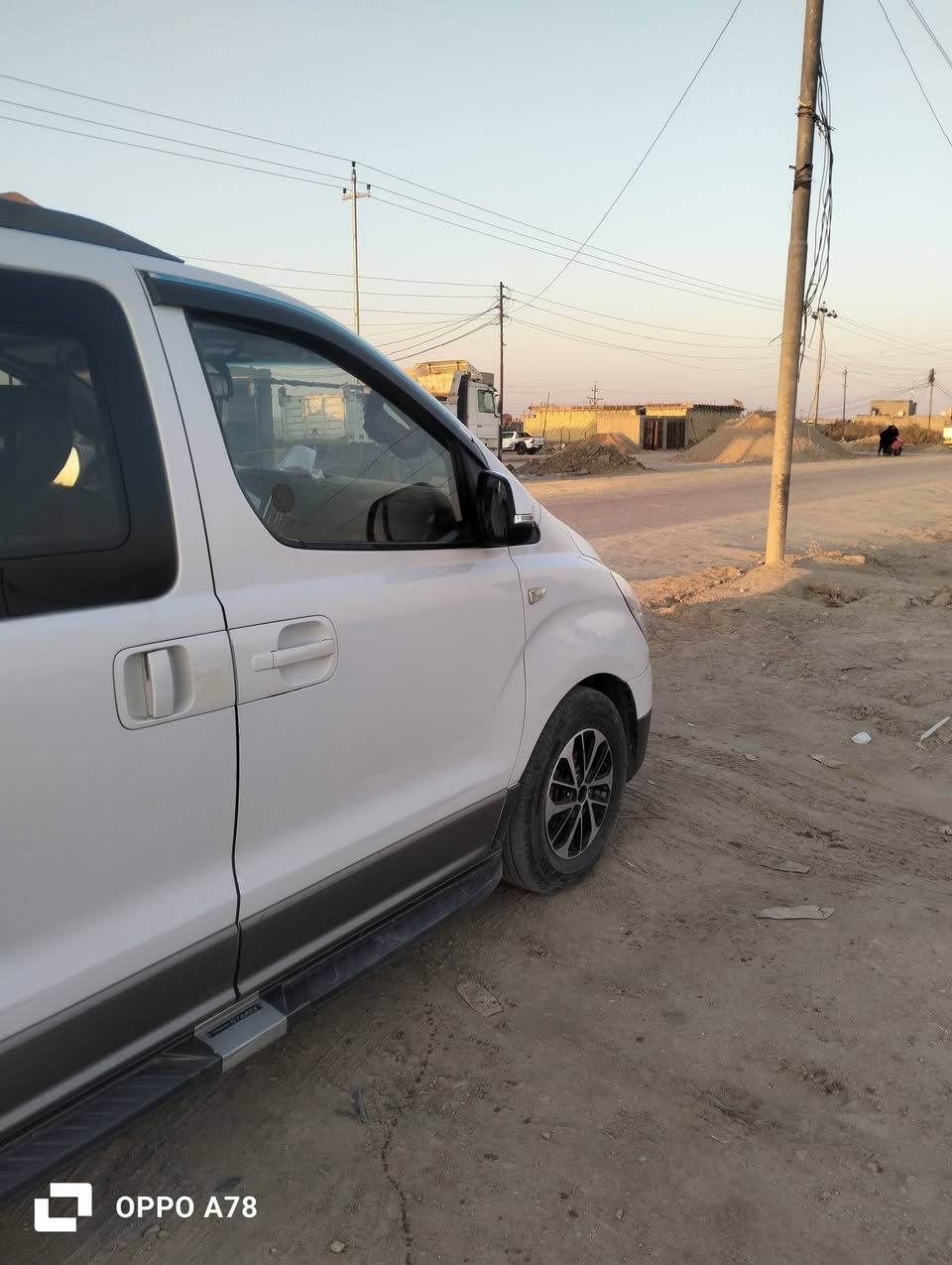 السلام عليكم استاركس اللبيع 2017 السياره كفاله عامه بيها بس شبر بارد بالجاملق الامامي والباقي كفاله محوره مكينه 12بلاد خط وبحث  وبرائة ذمه مصفره بسمي تحويل ثاني يوم السياره جديده  وجاهزه حدوديه وواير تتفيه  كلها جاهزه السعر 225
 وهذا رقمي ***********
