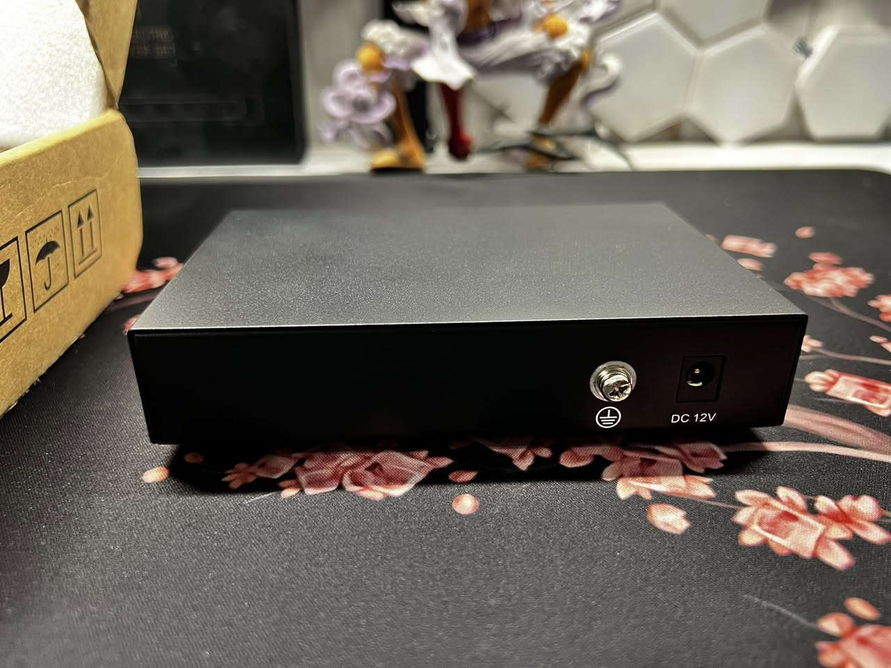 مفتاح إيثرنت مُدار عبر الويب بأربعة منافذ بسرعة 2.5 جيجابت، مزود بمنفذي SFP+ بسرعة 10 جيجابت، مفتاح شبكة بسرعة 2.5 جيجابت، موزع عالي السرعة، موزع، هيكل معدني، يُثبت على سطح المكتب أو الحائط


**إذا كنت صاحب هذا الإعلان وتريد حذفه لأي سبب، رجاءا أرسل رسالة إلى الدعم الفني**
