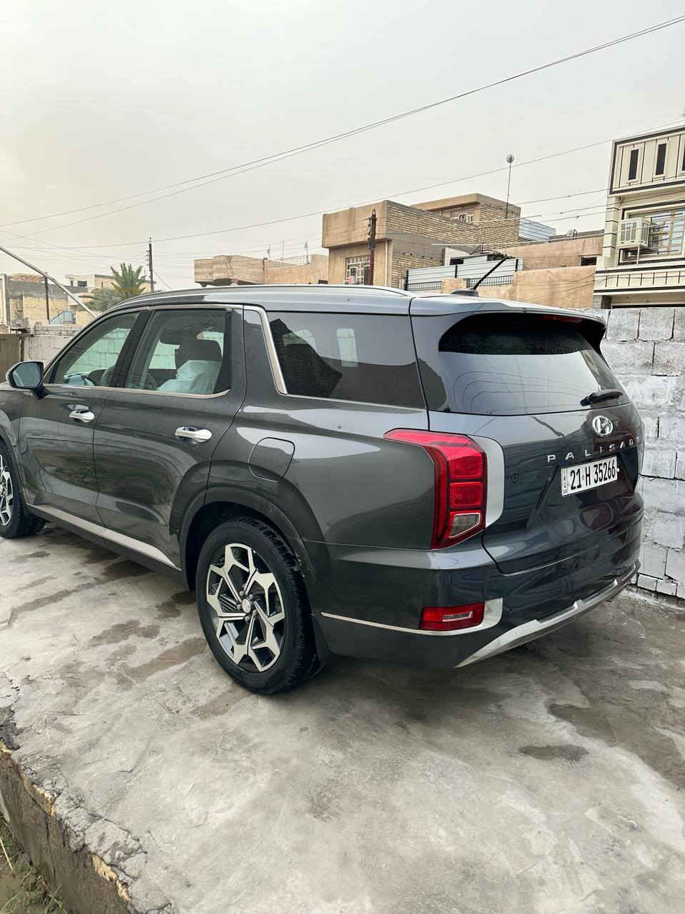 بالسايد موديل 20  مكاني بغداد  العامرية   بيها فتحه  باسمي   ضررها  بنيد فقط
السعر  235 
هاتف ***********
