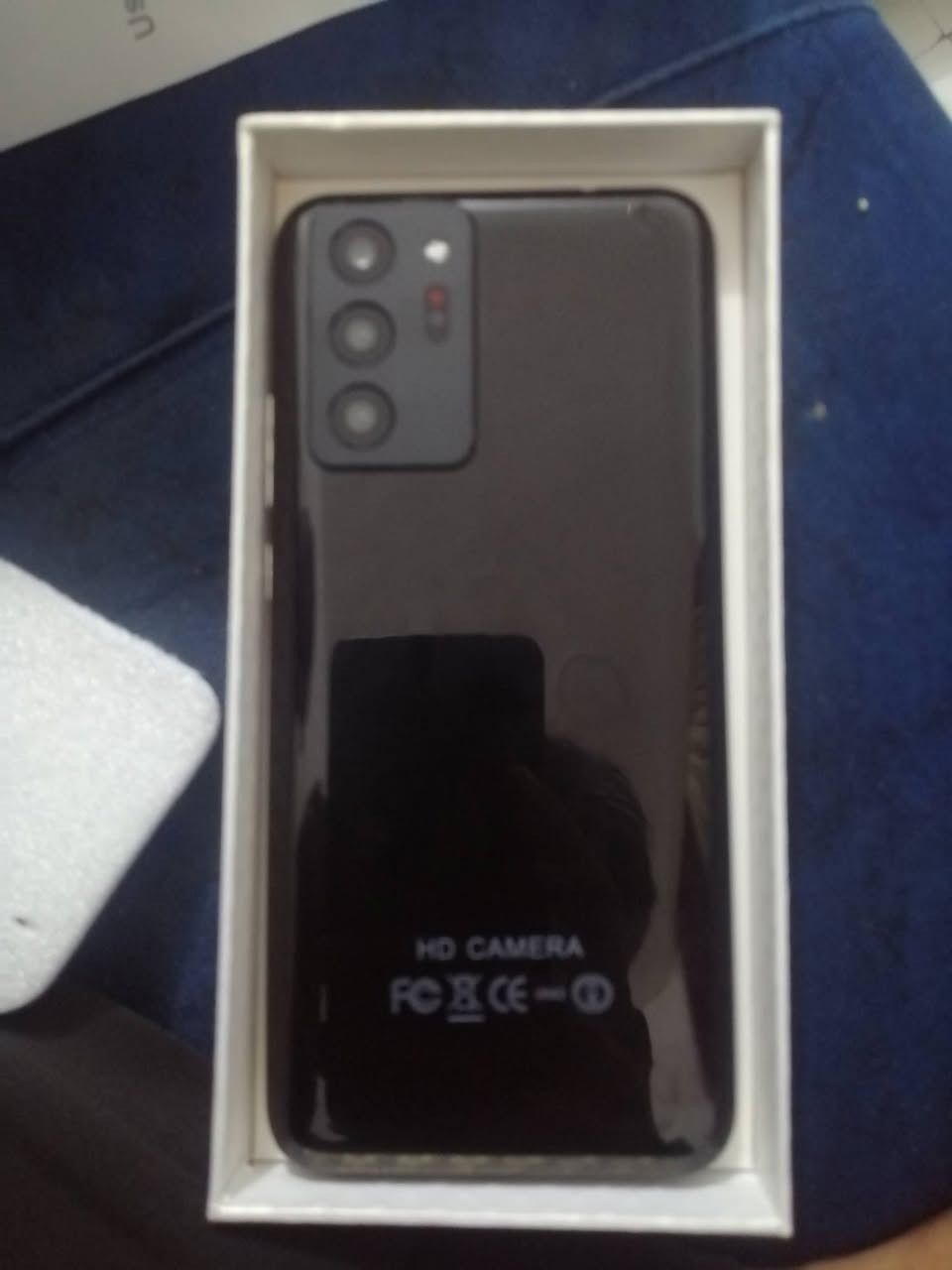 سلام عليكم اخوان تلفون للبيع ذاكره 512 فول موصفات شاحنه سماعه بعد بكرتونه ما مستعمل سعر 75 وبي مجال حك الجيه ***********
