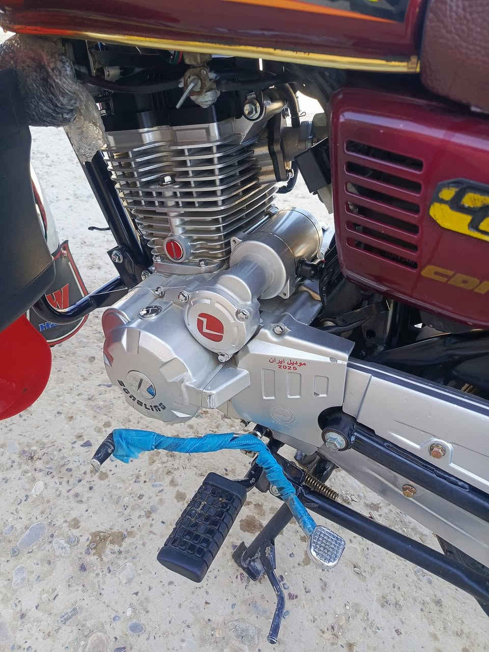 للبيع سيفان موديل 2025زيرو بل كارتون رمبه بصمه تشتغل عن بعد اوراق كامله لسعر 750مكاني بغداد ***********
