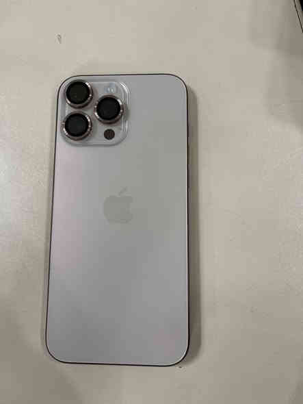 السلام عليكم ايفون ١٦ برو ماكس ذاكره ٢٥٦ البطاريه ١٠٠ وكع من ايدي بدلت الظهر والشاشه بدايه حرك رايدته بمليون و٣٠٠ وبي مجال بسيط مكاني بغداد شارع فلسطين ***********
