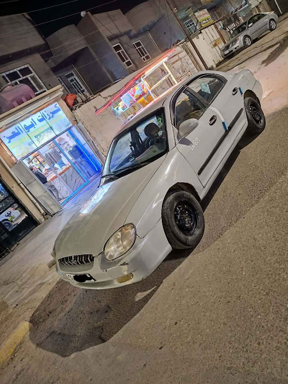 السلام عليكم... سوناتا ٢٠٠١ محرك ٢٠٠٠ كير عادي مصبوغه عام اثر جراد السعر ٤٥  وبيها مجال للشراي..***********
