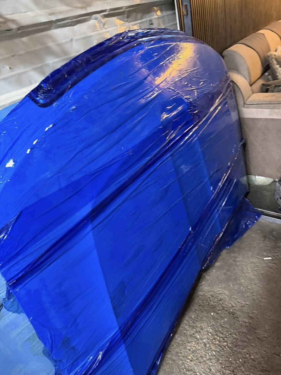 باب ٥ +بنيد ١+جاملغ ٢+ ابيض صدفي.                   سعر جمله
*********** 
العنوان بغداد طالبيه
