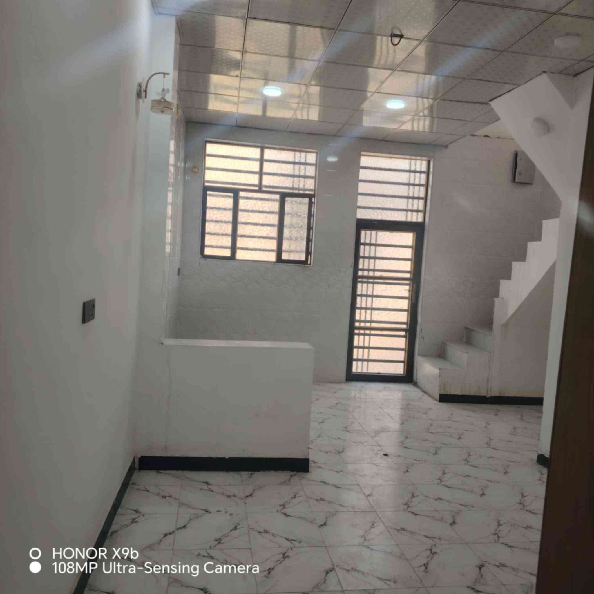 يعلن مكتب ليرموك للعقار 🔆🔅 الـــدار للــــــبـيــع 🔅🔆***********
⚜️ المســــاحة60متر 

. طابو   زراعي وقرار محكمة 🪐
⚜️ العنــــوان ⚜️  النجف //  
         🔆  الــتـــفـــــاصـيــــل  
الـبـنـاء  درجة اوله البيت مامسكون 
(( طـــابق الاول)) يحــتوي علا غرف، 1 وصاله + ومطبخ مفصول+   وصحيات داخل وخارج. 

🔱الــســعـــر  //20مليون. 🥰

             ملاحظة (((توجد كافت المساحات والقطع  )
⚜️        
((للاستفســار مراجعـة المكتب  #_للعقــار_والمقــاولات
العنــوان مكتب اليرموك  العقار مقابل قرية: الغدير اعمـود 282 #مكتب_اليرموك  العقار_

*********** او الاتصال على الارقام.🟡🟡📞📞📞♾
   🔆📞تطبيق وتساب موجود
او مرسله  😊
