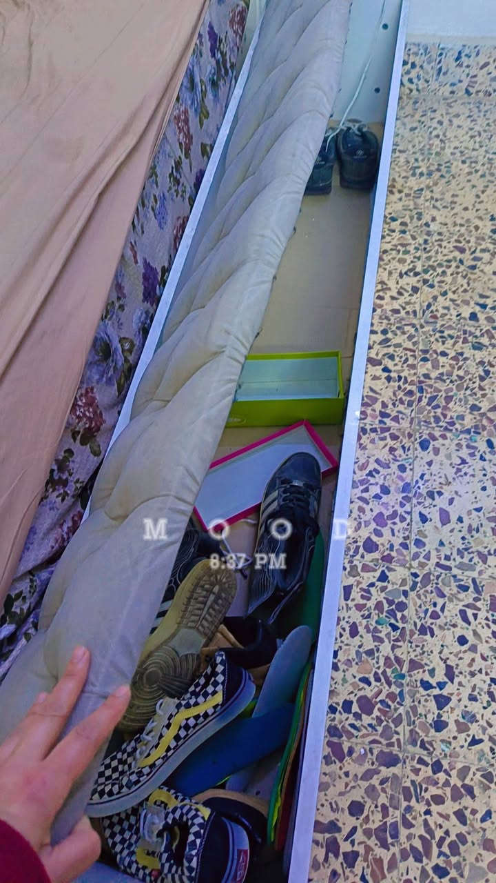 غرفه للبيع تركيه مكان البياع 400.وبيها مجال


**إذا كنت صاحب هذا الإعلان وتريد حذفه لأي سبب، رجاءا أرسل رسالة إلى الدعم الفني**