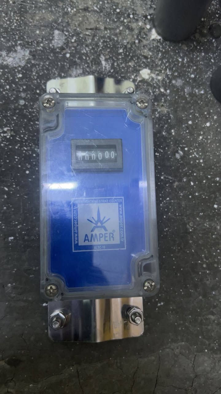 السلام عليكم ورحمة عندي هذني للبيع والي يريدهن يتصل على هذه الرقم ***********
