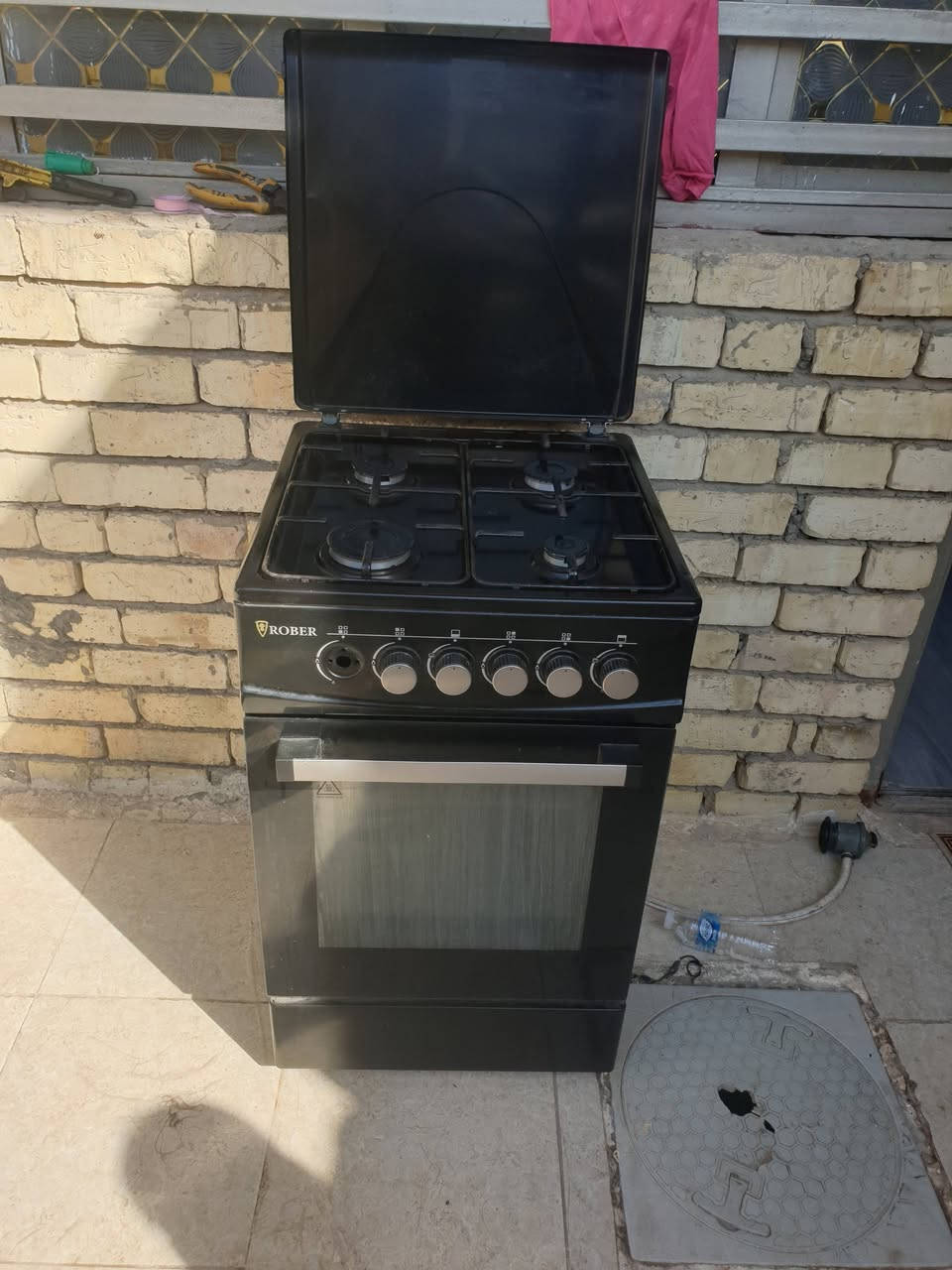 السلام عليكم طباخ كله شغال للبيع السعر 150 وبي مجال ***********
