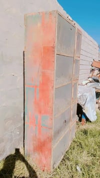 قفص • ميز و٢ كراسي • حي الحكيم الاولى