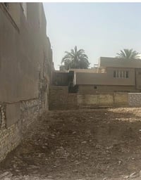 قطعه ارض للبيع في زيونة محله 716 قريبه من شارع العام موقع سكني مساحه 1...