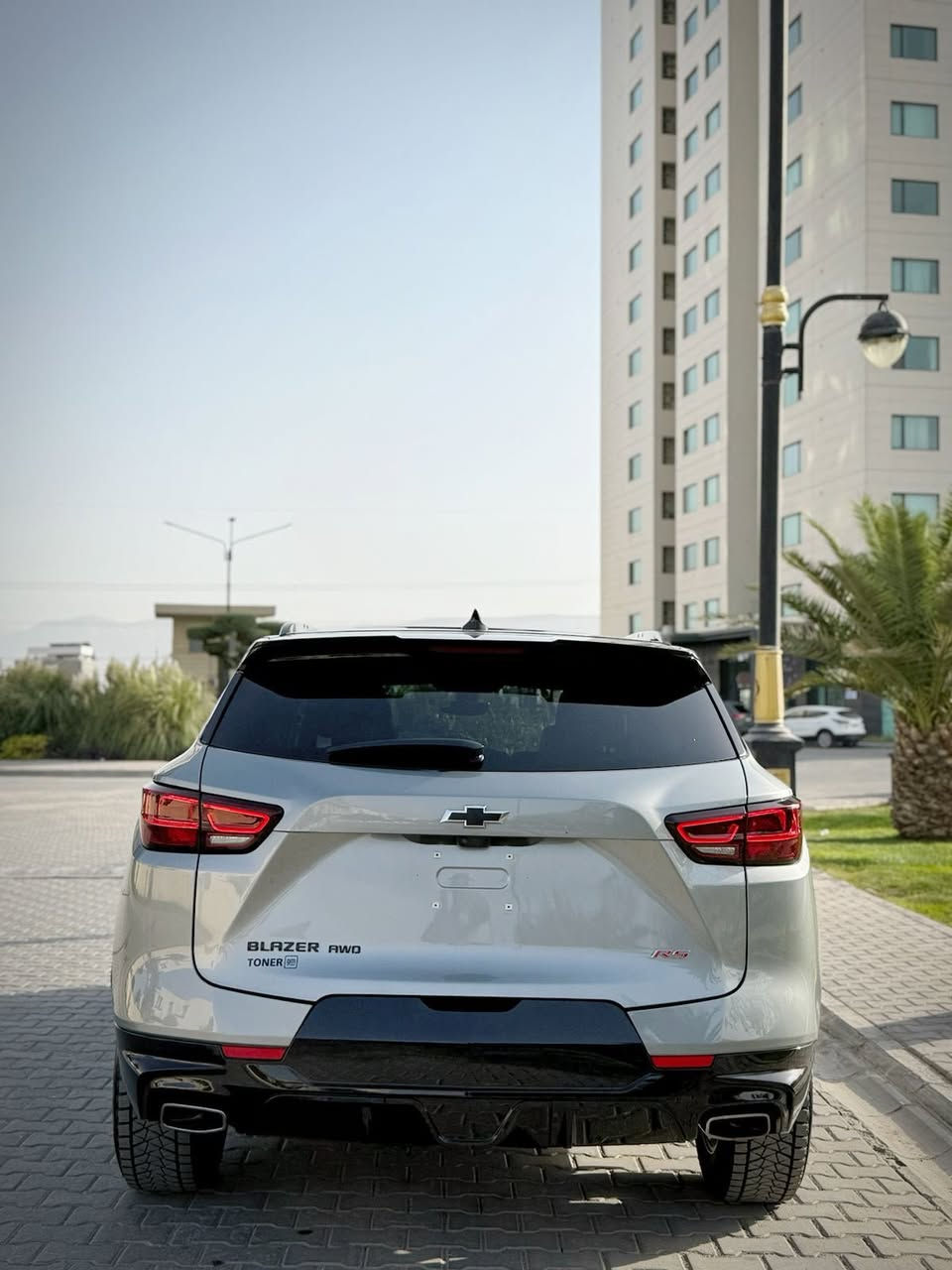 CHEVROLET BLAZER RS 2023
شوفرليت بلايزر RS

حجم المحرك V6 سلندر (3.6L)

موديل 2023

عداد المسافة 36 الف كيلو فقط بدون صبغ شرط فحص سونار

والسونار موجود كامل 

المواصفات: RS فول فول مواصفات

بانوراما

فور ويل

بصمة تشغيل

بصمة 4 ابواب

(Remote Start) تشغيل عن بعد

صندوق شفط كهربائي

كشنات جلد

كشنات امامي تدفئة + تبريد

كشنات خلفي تدفئة

استيرن تدفئة

دشبول ديجيتال

Wireless شاحن موبايل

رادار امامي (تحديد مسار)

رادار جانبي (نقاط عمياء)

رادار خلفي (تحذير من الاصطدام)

شاشة كبيرة لمس

كاميرا

رادار 360

حساسات خلفية + كاميرا 4k + المرايه الوسط تصير كامره

Android Auto

Apple Car Play

مانع انزلاق+ABS

AUX+USB منافذ

Auto Start

Auto Stop

مثبت سرعة

تحكمات استيرن

هاند بريك بصمة

وبقية المواصفات المعروفة

الرقم ***********

المكان سليمانيه 

السعر : 260 بيها مجال قليل

بيها قطعه وحده
