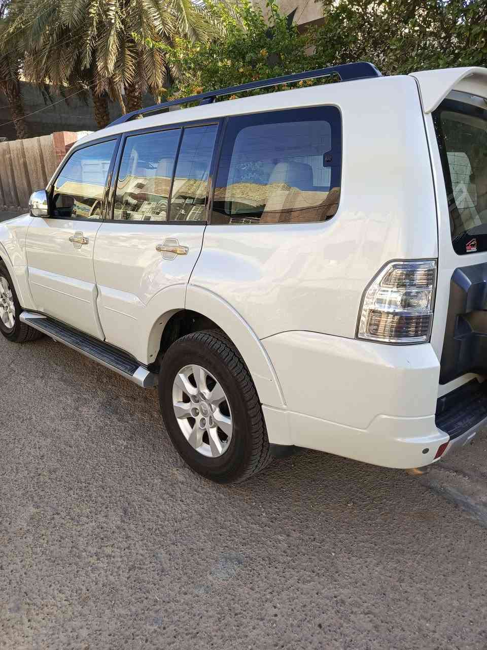 سياره باجيرو 2010 الحبتور 1/1 فول خليجي المحرك 3500
سياره باجيرو 2010 الحبتور 1/1 فول خليجي المحرك 3500 فول مواصفات سياره كلش نضيفه جاهزة وجديده مكفوله من كلشي ما عدا جاملغ الخلفي السايق فقط 

الموصفات
💥تخم تاير جديد  
💥 شاشه ام تاب جبيره 
💥 سماعه ام دمام 
💥 3 قطع تبريد 
💥 7 راكاب
💥 فور ويل اربع موات 
💥 فتحه بنوراما 
💥 تخم زنون جديد 
💥 كشنات جلد جديد كهرباء
💥 مري شفط - واشاير بالمري 
💥 محرك 3500 - 6 سلندر 
وبعد بيها هوايه موصفات  والسونار موجود 
سياره ماشيه 190 الف حقيقي يعني كلش نضيفه 
بمعنى الكلمه سياره باسمي رقم  بغداد الإنكليزي الجديد التحويل ثاني يوم
 السعر 150 💸 ورقه 💸 قفل قفل 
العنوان بغداد البياع وهذا رقمي ***********
 وما اتواجد على فيس
