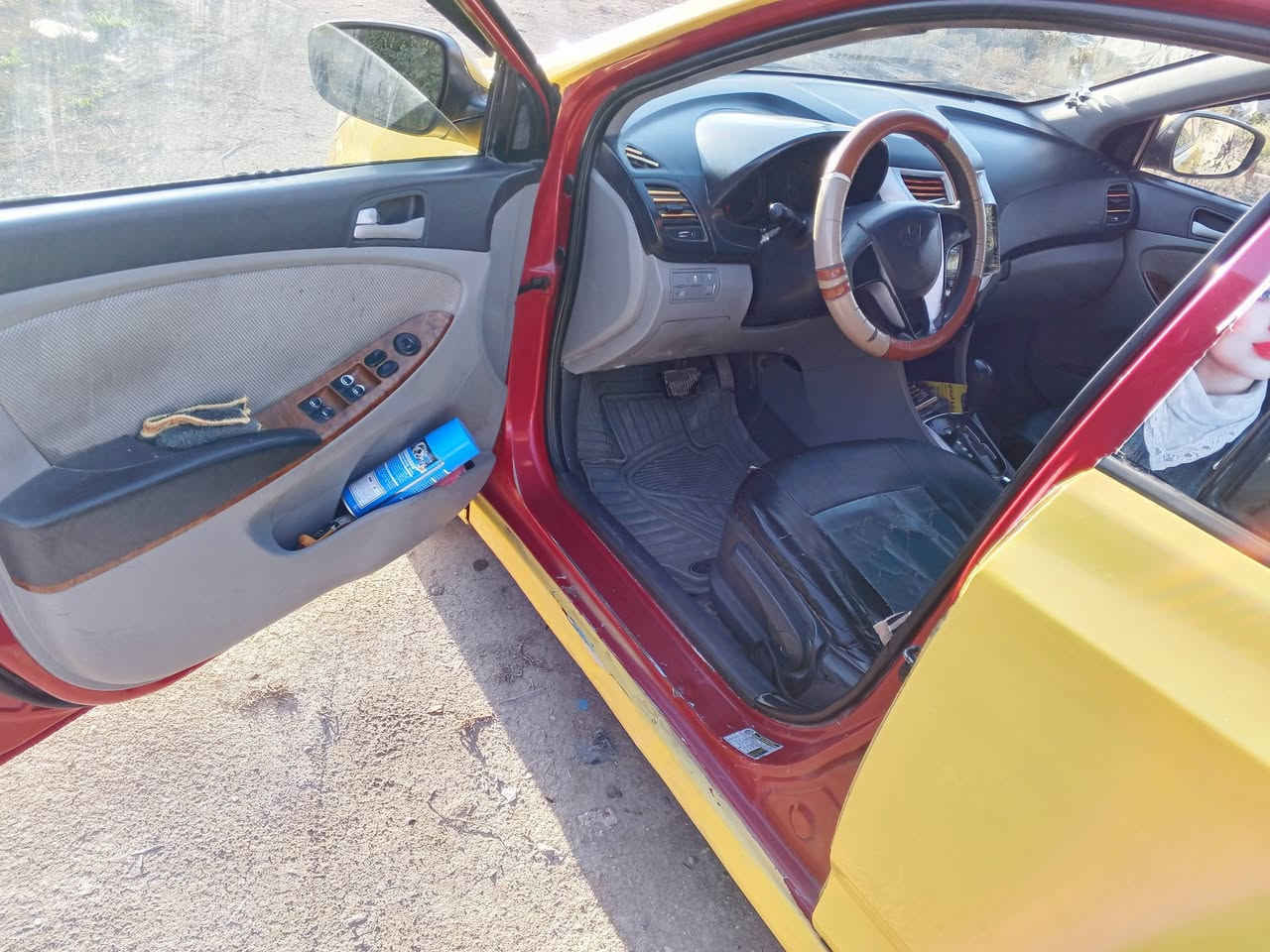 سلام عليكم اكسنت وارد امريكي 14
حادث جاملغ خلفي 
سياره بسمي سنويه 2028
اسياره جوه تخم تاير جديد 
منضومت زنون
  سياره مستحقه 
دواخل كامله 
سياره   
سعر85$
او بيه مجال حك المكينه  ‏‪***********‬‏ مامتواجد علا الفيس
