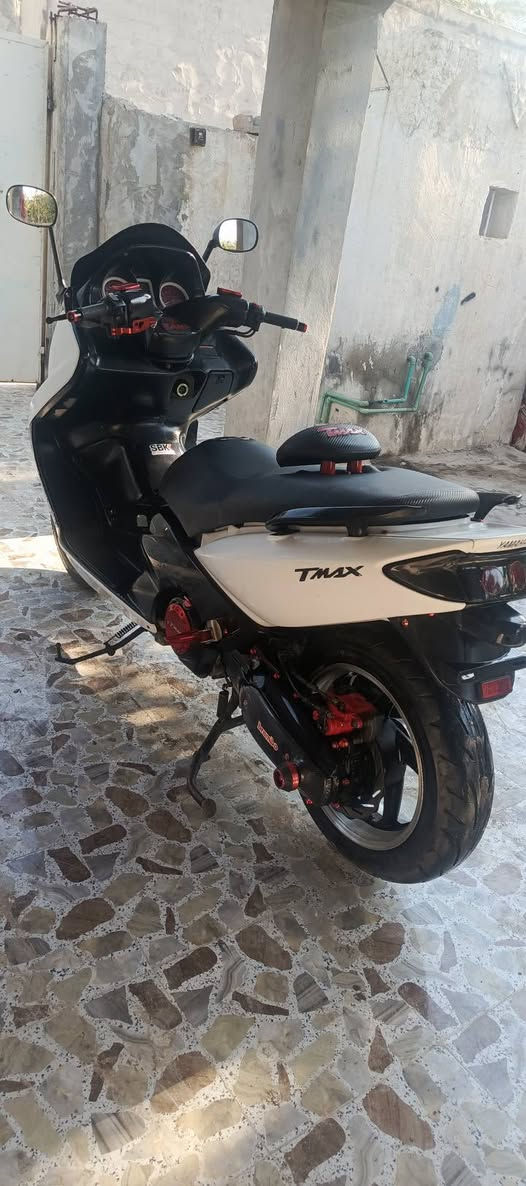 السلام عليكم تي ماكس 8 دراجه كلش فضيفه ومزوده وحلوه احله من الصوره مكفوله نضافه 100 مكاني كوت الزبيديه سعر خاص ول مو شراي لا يعبني فدوه🤍🧿هاذ رقم بي واتساب ‏‪***********‬‏
