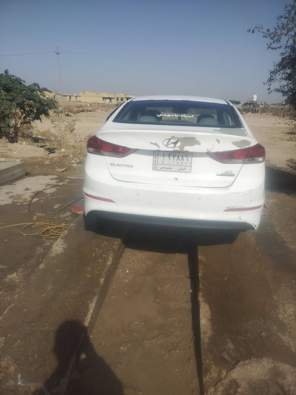 النترا ١٨ خليجي محرك ٢٠٠٠ تبريد قطعتين لونه ابيض بيه تقشير صبغ شي بسيط ب١١٨ وبيه مجال رقم مثنى مكاني ناصريه للاستفسار رقم موبايل ***********
