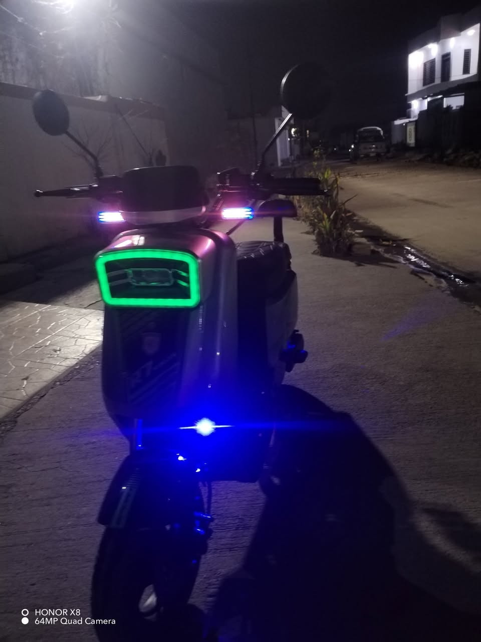 سلام عليكم
دراجه شحن نوع R7 .. ونلي الاصلي 5باتريات

الباتري 32امبير شرط نضافه

مستخدم شهر  واحد فقط

موديل 2026

فول موصفات

شرط السرعه 120

سعر 470بي مجال للتفاصيل خاص


**إذا كنت صاحب هذا الإعلان وتريد حذفه لأي سبب، رجاءا أرسل رسالة إلى الدعم الفني**