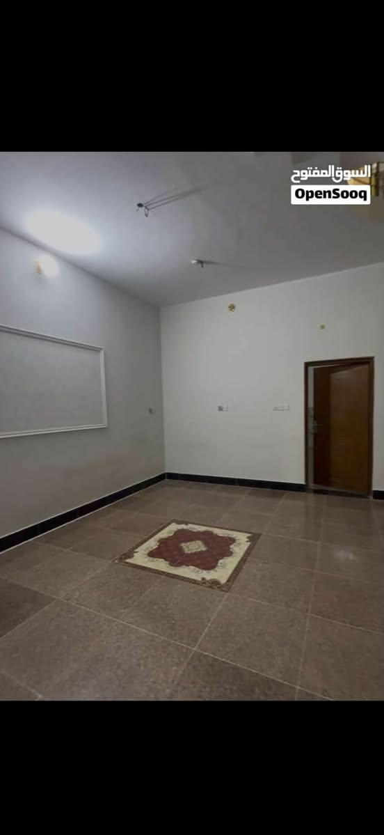 ⁨	بيت للايجار بحي القضاة ع شارع عام
الموقع مقابل شارع عريض وخدمات 
المساحة ١٥٠ 
يحتوي ٤ غرف منام
البيت نظيف ومرتب 
السعر مليون و١٥٠ الف
للاستفسار *********** 
او زيارة موقعنا بحي المهندسين شارع محطة الخليج العربي مكتب عقارات الشارقة 
#استثمار_تجاري #حي_القضاة #حي_المهندسين #القبلة #بيت_للايجار⁩
