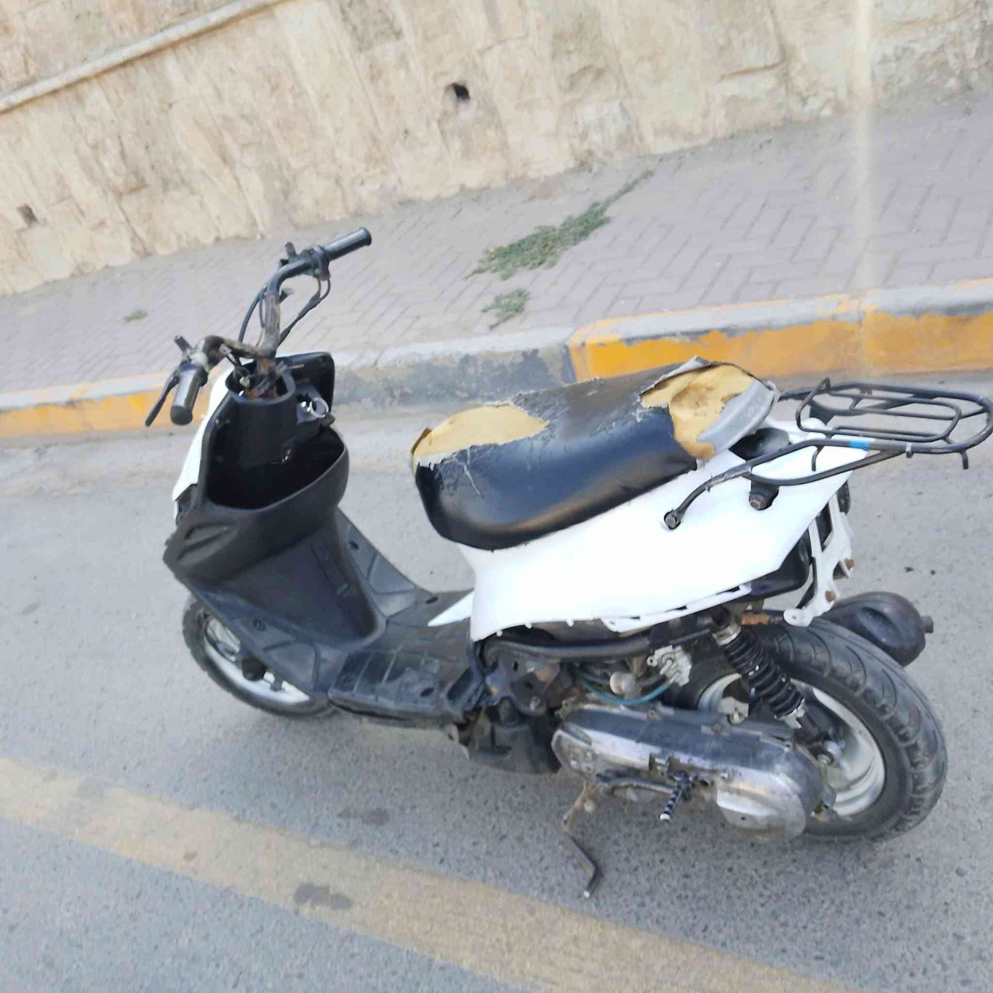 متاح مطور نحله بجي تسع زروف مطور الفول نكره سلف شاصي شرط مكنه خرسه وشلعه ومعدل نار سعر 225 وبي مجال مكني ايسر حي سكر


**إذا كنت صاحب هذا الإعلان وتريد حذفه لأي سبب، رجاءا أرسل رسالة إلى الدعم الفني**