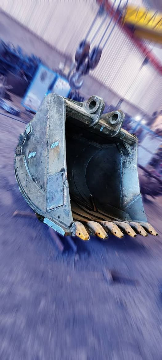 کارگەی وەرزێر 
بۆ هەموو پیشەیەکی ئاسنگەری
ئامادەین بۆ دروستکردن و چاککردنی هەموو جۆرە کێلەیەکی  شۆفڵ و حەفارە بە باشترین و جوانترین شێوە لەسەر خواستی خۆتان
بۆ زانیاری زیاتر پەیوەندیمان پێوە بکەن:
 0770 159 3513 
سلێمانی - تانجەرۆ - نزیک بەنزیخانەی هەڵەبجە 

معمل ورزیر
لجمیع أعمال الحدادة
نحن على أتمّ الاستعداد لتصنيع وصيانة جميع أنواع كيلات الشفل والحفّارات، بأفضل جودة وأجمل تنفيذ، وحسب طلبكم
0770 159 3513
السليمانية - تانجرو - قريب محطة بنزين حلبجة
