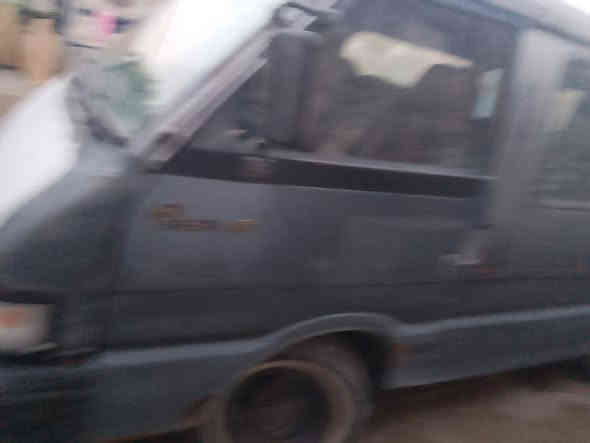 السلام عليكم كيا بسته موديل 1994رقم ديالى الماني مصفره هيىه وغرامات كير ومحرك وكسل وتخم تاير مكفول شرط التحويل مكان السياره ديالى الخالص هاتف ***********السعر 20
