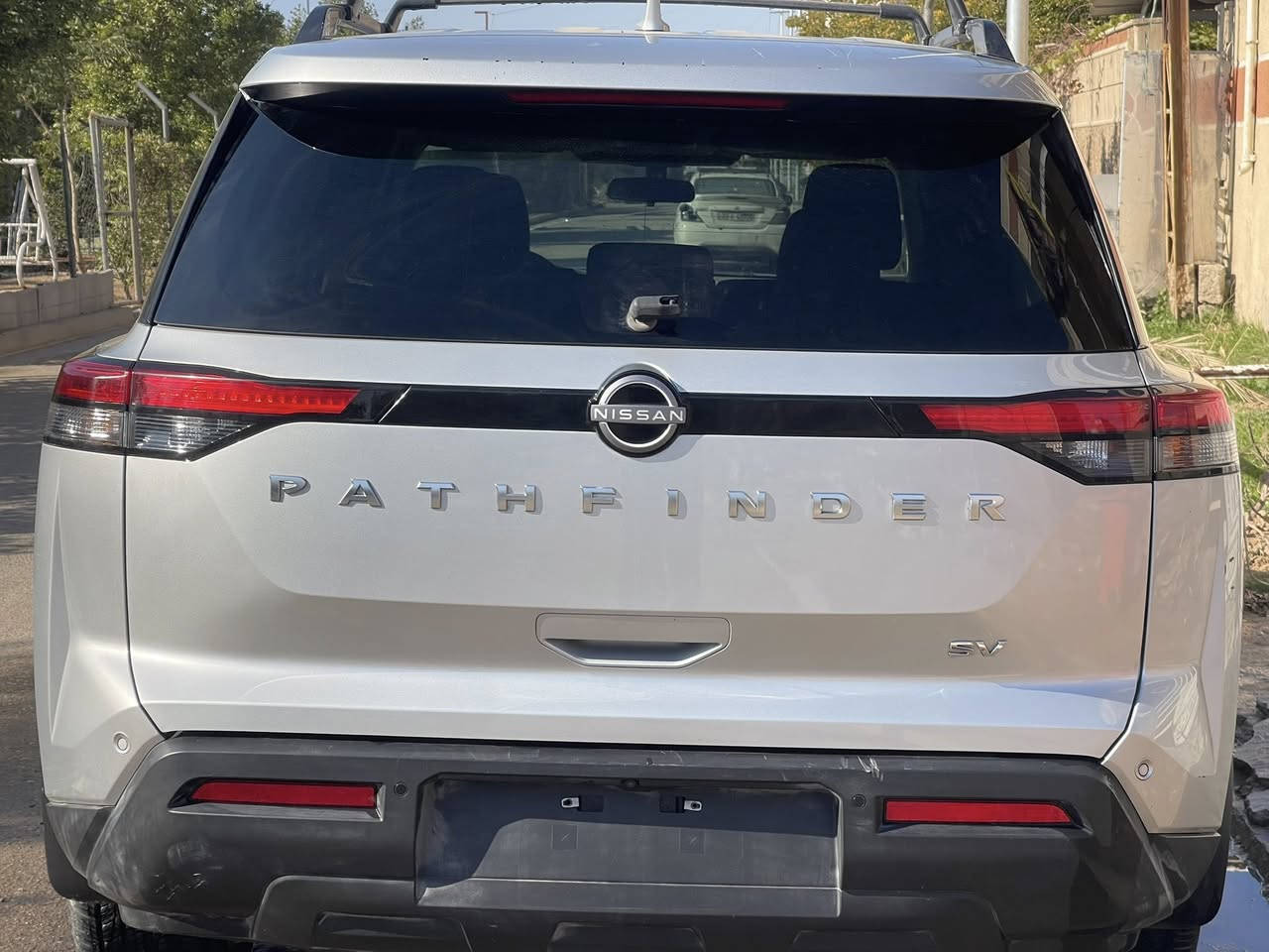 سيارة بافندر موديل ٢٠٢٤ وارد امريكي لون سلفر 
سعر ١٥٠ ورقه 
بغداد الشعب 
رقم ***********
