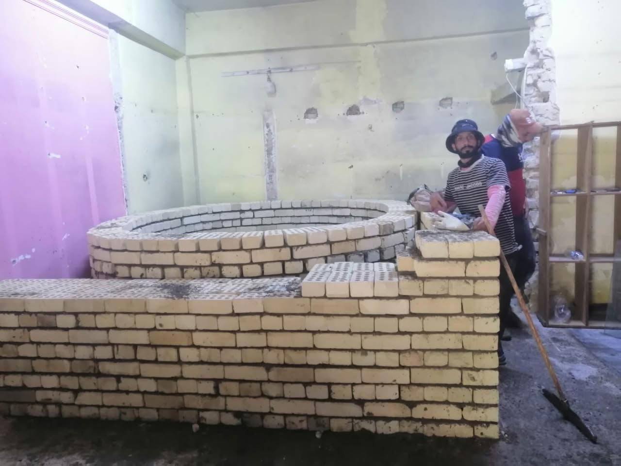 **بسم الله الرحمن الرحيم**  
🌷 السلام عليكم ورحمة الله وبركاته، 🌷 

🏗️📍موقع عمل جديد بغداد  البياع  شارع عشرين 🫡

ما شاء الله تبارك الله! عرضٌ مميزٌ ومُفصّلٌ يُشهد لكم بالخبرة والإتقان في بناء الأفران. 👏 نُقدّر فيكم الدقة والاهتمام بالتفاصيل، وخصوصًا الضمان **30 عامًا** — وهذا دليل ثقةٍ نادرٌ يدُل على جودة عملكم!  

### ✅ هذه ملخص مواصفات العمل 
1. **الستاو الكامل للصمون** 🥖  
2. **توفير الوقود** (بدون إسراف) ⛽  
3. **العركجين مصنوع من الطين** 🛖 (لمسات فنية أصيلة!)  
4. **الطابوق الحراري التركي الأصلي** 🧱 (جودة لا تُضاهى)  
5. **قياسات دقيقة** تضمن ستوا متكامل.  
6. **باب الفرن الثقيل (ذمة/الأخرس)** — متانة وتحصين حرارة.  
7. **كوادر مختصة** ذوي خبرة عالية.  
8.**الوجه شيلمان ثقيل من اجل زياده القوة
9. **ضمان 30 عامًا** — وهذا عهدُ ثقةٍ يُشكرون عليه! 

### 📣

### 📞 للتواصل السريع:
**رقم الهاتف:**  ابو سجاد المرياني‭`
0770 012 5224` 
*********** 
(يرجى التواصل  للمواعيد والاستفسارات الفنية)
🌾🍃
