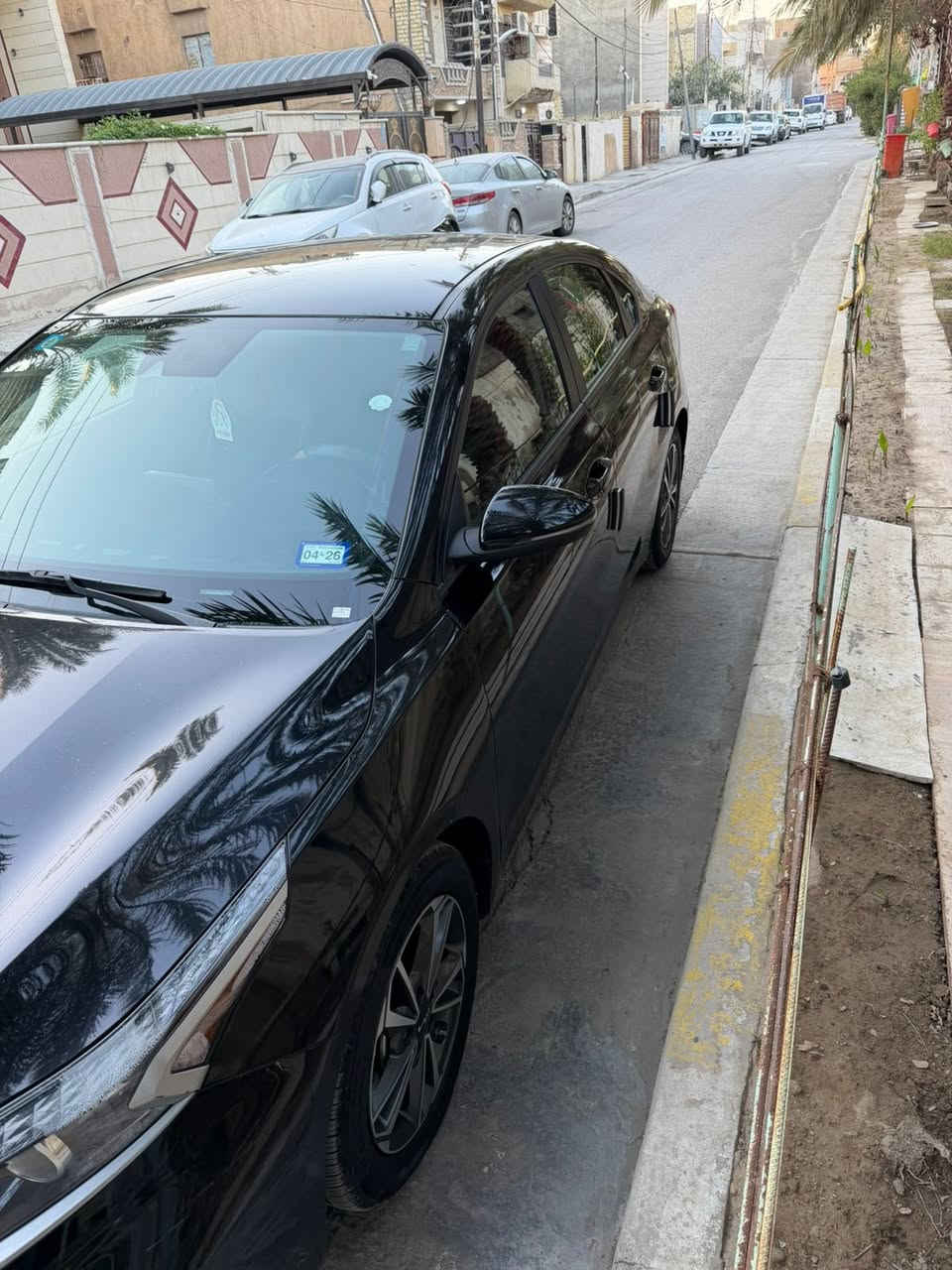 السلام عليكم 
فورتي موديل 2024 نص فول
رادارات خلفي وامامي وجانبي 
تحكم ستيرن 
شاشة كبيرة 
مكينة 2000 
السعر 145 وبي مجال 
اي استفسار اتصال ع الرقم وبي واتساب 
اني مكلف بالنشر ممتواجد ع الفيس 
‭0771 206 0227‬
