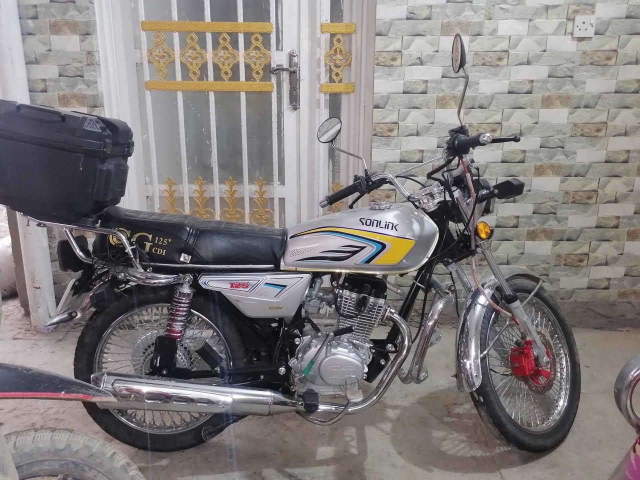 سلام عليكم دراجة تايكر جديدة   ممشاهة قليل؟ السعر ٧٠٠


**إذا كنت صاحب هذا الإعلان وتريد حذفه لأي سبب، رجاءا أرسل رسالة إلى الدعم الفني**