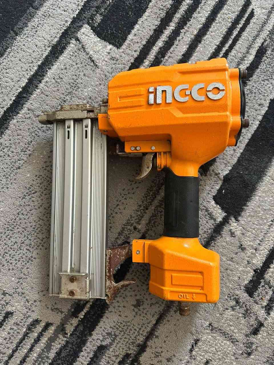 كابسة هوائية انجيكو السعر ٦٠ المكان بغداد ***********
