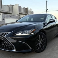 لكزس ES • ٢٠٢٣ • اسود ملكي